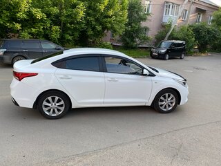 2017 Hyundai Solaris II, белый, 1050000 рублей, вид 3