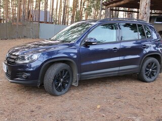2016 Volkswagen Tiguan I Рестайлинг, синий, 1799500 рублей, вид 1