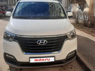 2018 Hyundai Grand Starex I Рестайлинг 2, белый, 4200000 рублей, вид 1
