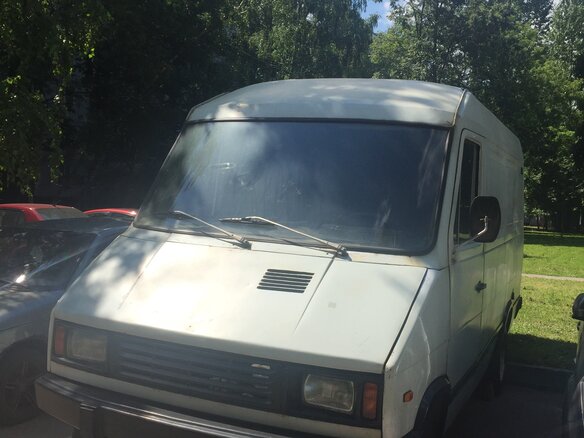 1986 УАЗ КиАЗ-3727, белый