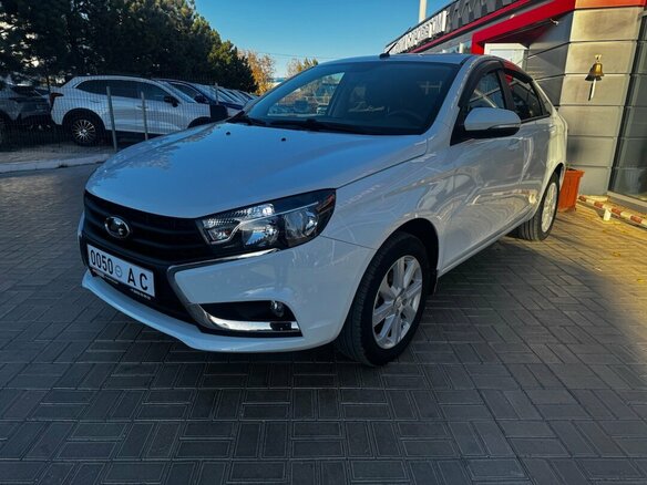 2022 Lada (ВАЗ) Vesta I, белый, 1149900 рублей - вид 3