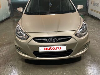 2011 Hyundai Solaris I, коричневый, 780000 рублей, вид 3
