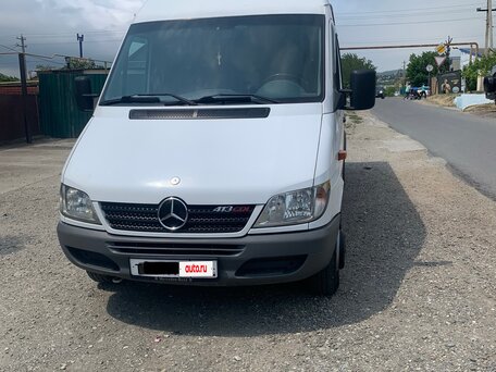 2016 Mercedes-Benz Sprinter Classic, белый, 2800000 рублей, вид 3