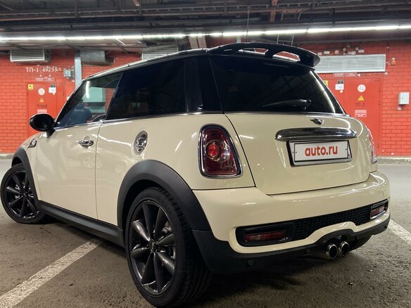 2011 Mini Hatch Cooper S II (R56) Рестайлинг, бежевый, 1190000 рублей - вид 5