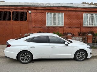 2020 Hyundai Sonata VIII (DN8), белый, 1370000 рублей, вид 4