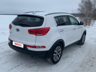2015 Kia Sportage III Рестайлинг, белый, 1650000 рублей, вид 3