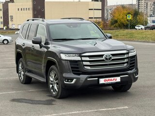 2022 Toyota Land Cruiser 300 Series, серый, 12000000 рублей, вид 4