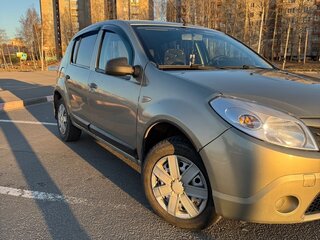 2011 Renault Sandero I, бежевый, 350000 рублей, вид 2