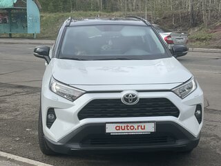 2020 Toyota RAV4 V (XA50), белый, 4300000 рублей, вид 1