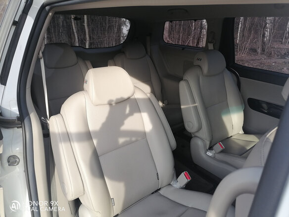 2019 Kia Carnival III, белый, 3550000 рублей - вид 5