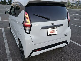 2019 Nissan Dayz MHEV II, белый, 1099000 рублей, вид 4