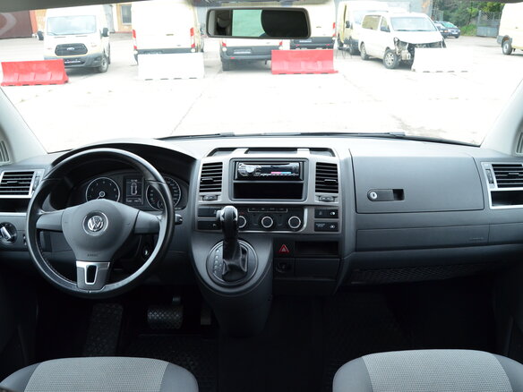 2013 Volkswagen Caravelle T5 Рестайлинг, чёрный - вид 6