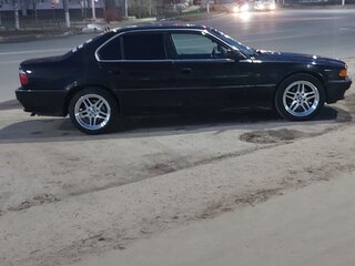 2000 BMW 7 серии 728i III (E38) Рестайлинг, чёрный, 700000 рублей, вид 5