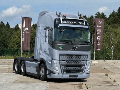 2026 Volvo FH, серебристый, 22793880 рублей, вид 1