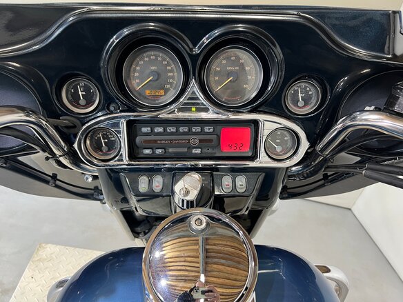 2005 Harley-Davidson Electra Glide, синий, 510000 рублей - вид 25