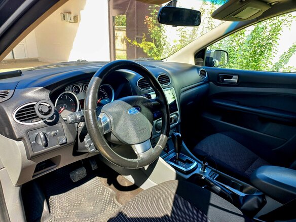 2008 Ford Focus II Рестайлинг, серый, 750000 рублей - вид 10