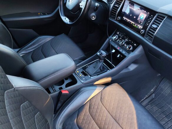 2020 Skoda Kodiaq I, серый - вид 7