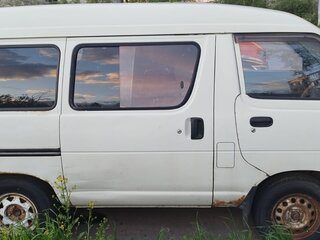 1994 Toyota Town Ace II Рестайлинг 3, белый, 350000 рублей, вид 3