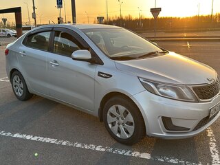2015 Kia Rio III, серебристый, 500000 рублей, вид 4