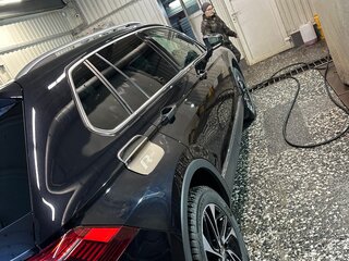 2021 Volkswagen Tiguan II Рестайлинг, чёрный, 4000000 рублей, вид 5