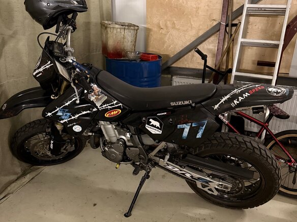 2009 Suzuki DR-Z 400 SM, чёрный, 520000 рублей - вид 5