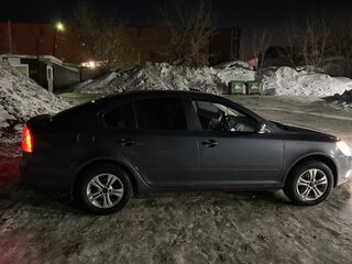 2012 Skoda Octavia II (A5) Рестайлинг, серый, 700000 рублей, вид 5