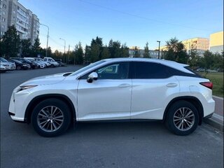 2019 Lexus RX 300 IV Рестайлинг, белый, 5850000 рублей, вид 3