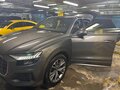 2021 Audi Q8 45 TDI I (4M), серый, 8500000 рублей - вид 3