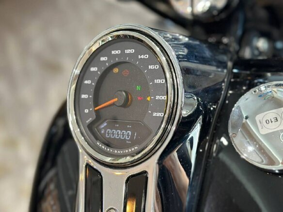 2023 Harley-Davidson Fat Boy, чёрный, 3300000 рублей - вид 7