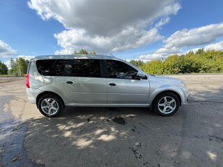 2024 Lada (ВАЗ) Largus I Рестайлинг, серебристый, 1400000 рублей, вид 3