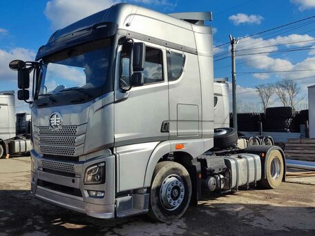 2024 FAW JH6, серебристый, 6890000 рублей, вид 2