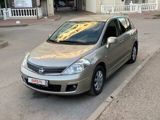 2011 Nissan Tiida I Рестайлинг, коричневый, 630000 рублей, вид 1