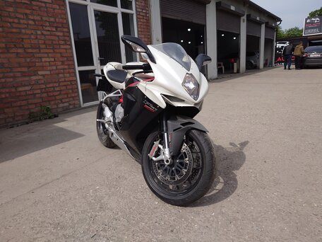 2014 MV Agusta F3 800, белый, 1200000 рублей, вид 5