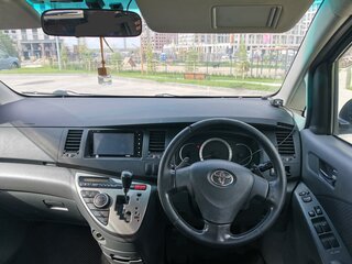 2008 Toyota ISis I, серый, 940000 рублей, вид 2