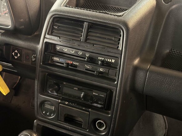 1992 Suzuki Vitara I, жёлтый - вид 20