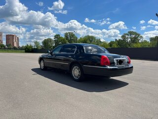 2011 Lincoln Town Car III Рестайлинг, чёрный, 4000000 рублей, вид 5
