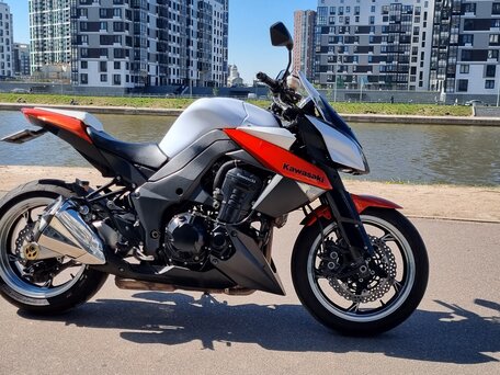 2010 Kawasaki Z 1000, белый, 750000 рублей, вид 2