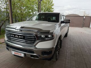 2019 Ram 1500 Crew Cab eTorque V, белый, 6750000 рублей, вид 1