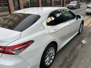2018 Toyota Camry US Market VIII (XV70), белый, 2250000 рублей, вид 5