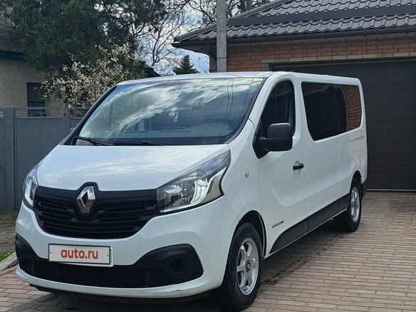 2017 Renault Trafic, белый, 2500000 рублей - вид 1