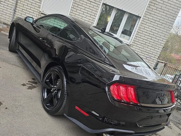 2023 Ford Mustang VI Рестайлинг, чёрный, 3190000 рублей - вид 12