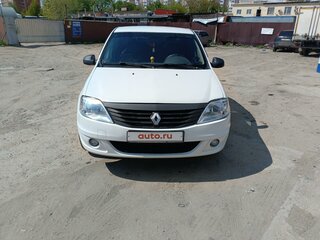 2013 Renault Logan I Рестайлинг, белый, 480000 рублей, вид 1