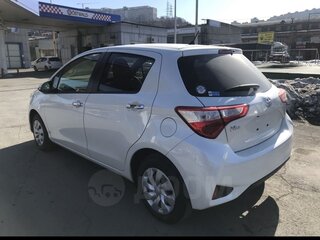 2019 Toyota Vitz III (XP130) Рестайлинг 2, белый, 1000000 рублей, вид 5