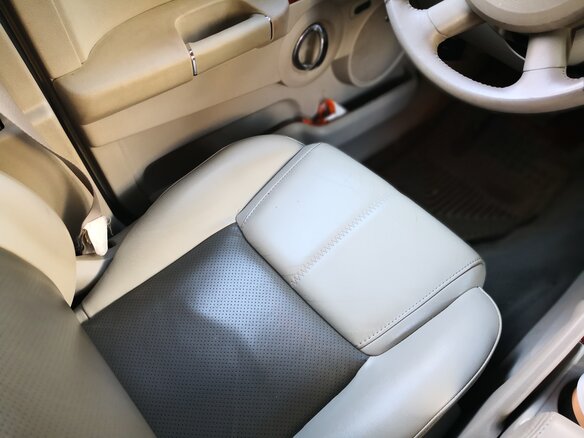 2008 Jeep Commander, чёрный - вид 14