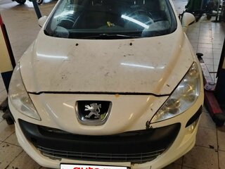 2010 Peugeot 308 I, белый, 250000 рублей, вид 1