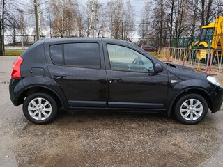 2013 Renault Sandero I, чёрный, 560000 рублей, вид 2