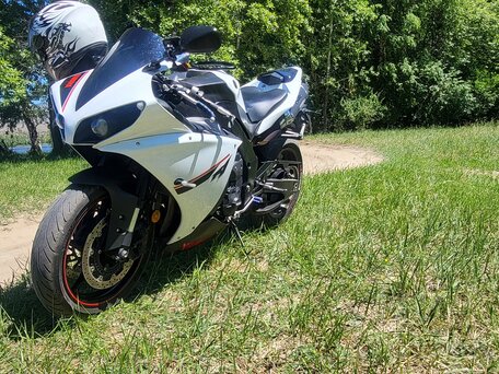 2014 Yamaha YZF-R1, белый, 1170000 рублей, вид 1