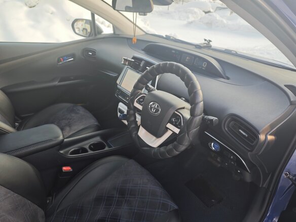 2016 Toyota Prius IV (XW50), синий, 1499000 рублей - вид 13