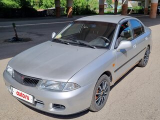 1998 Mitsubishi Carisma I, серебристый, 140000 рублей, вид 1