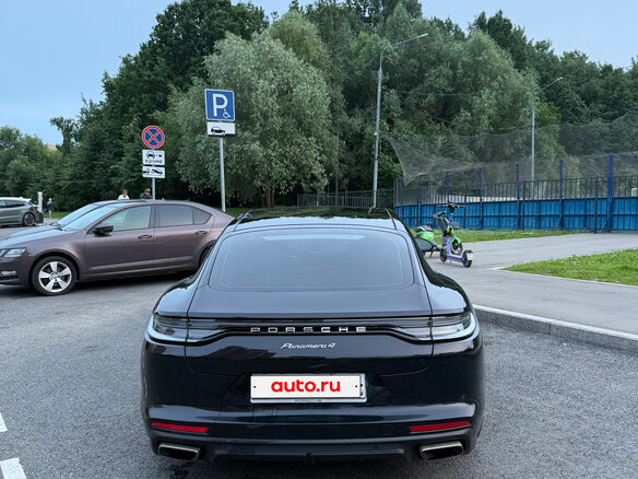 2021 Porsche Panamera 4 Executive II Рестайлинг, чёрный, 8999999 рублей - вид 3